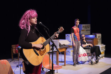 Een theaterzaal vol scholieren! 