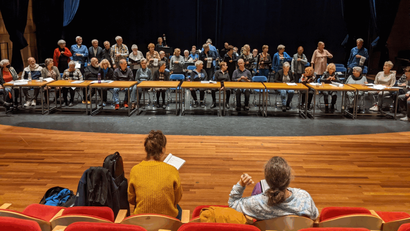 Eerste gezamenlijke repetitie kerstvoorstelling 'Als het doek valt'