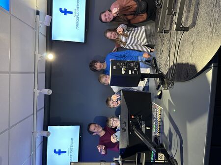 Jongeren van PR & organisatiegroep te gast bij Omroep Lekstroom