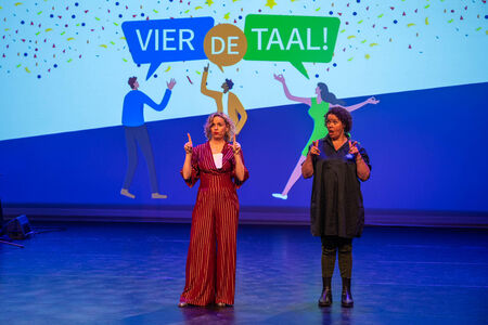 Prachtig en verrassend cultuurfeest ‘Vier de taal!’ in Aan de Slinger