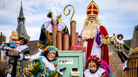 Sint en Piet: Proef uit de Pepernotenprinter