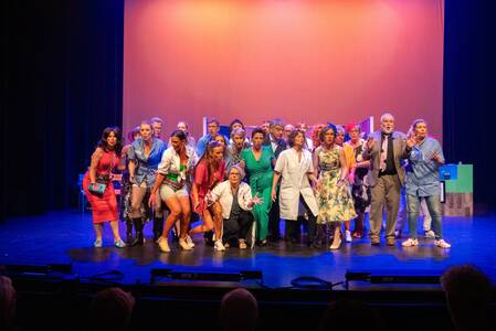 Theaterkoor Houten - The Untold Story